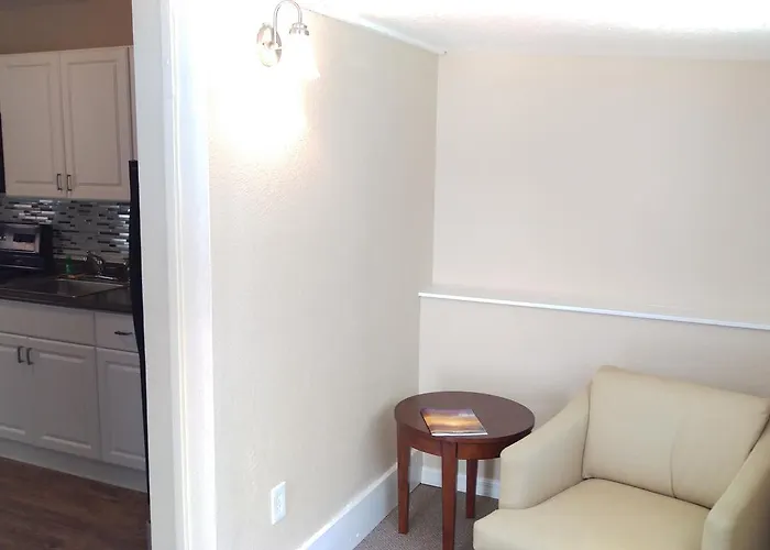 Hotel Beachview Suites 2*